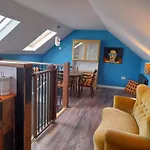 Bartholomew's Loft At Johnsfort Raistin